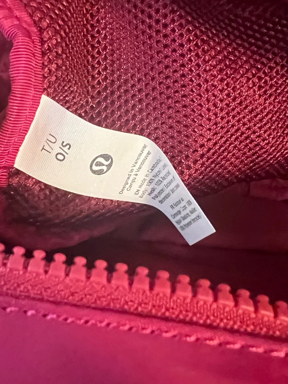 #602 Lululemon City Essentials Pouch 4L Berry Rumble Cosmetic Travel Organizer